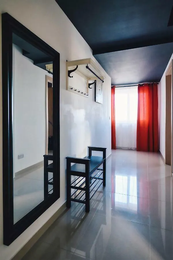 Bright Apartment In St Julians - Free Parking Saint Julian's 0*,